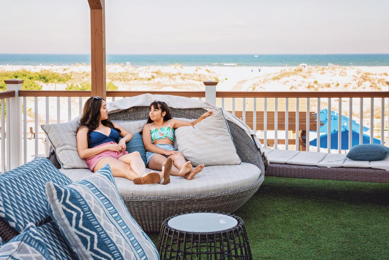 | Mahalo Diamond Beach Resort
