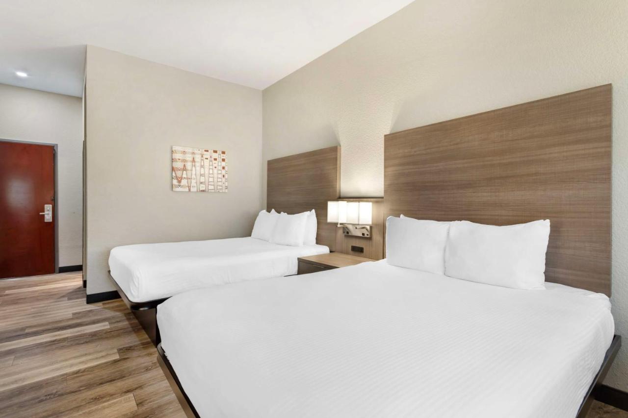 Queen Room with Two Queen Beds - Non-Smoking at Best Western Of Wise