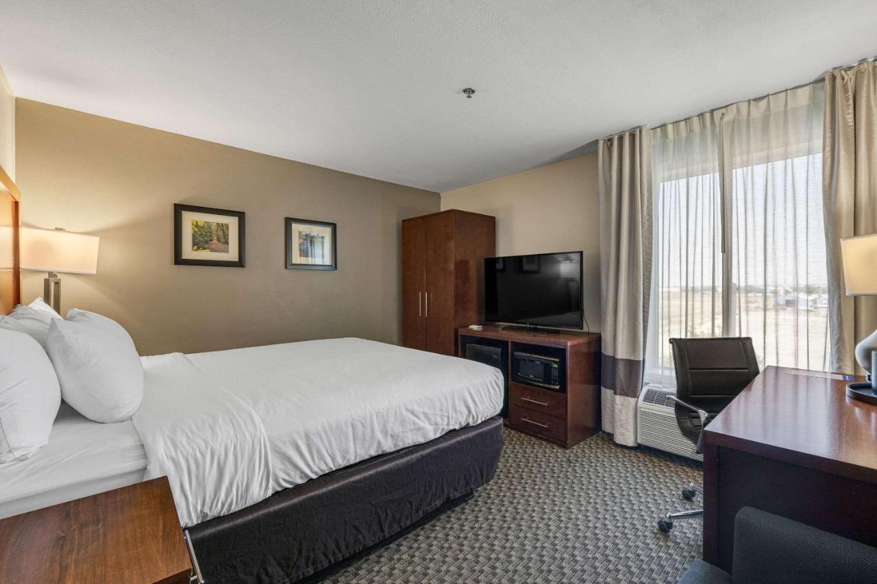 King Room - Accessible/Non-Smoking at Comfort Inn & Suites Logan Near University