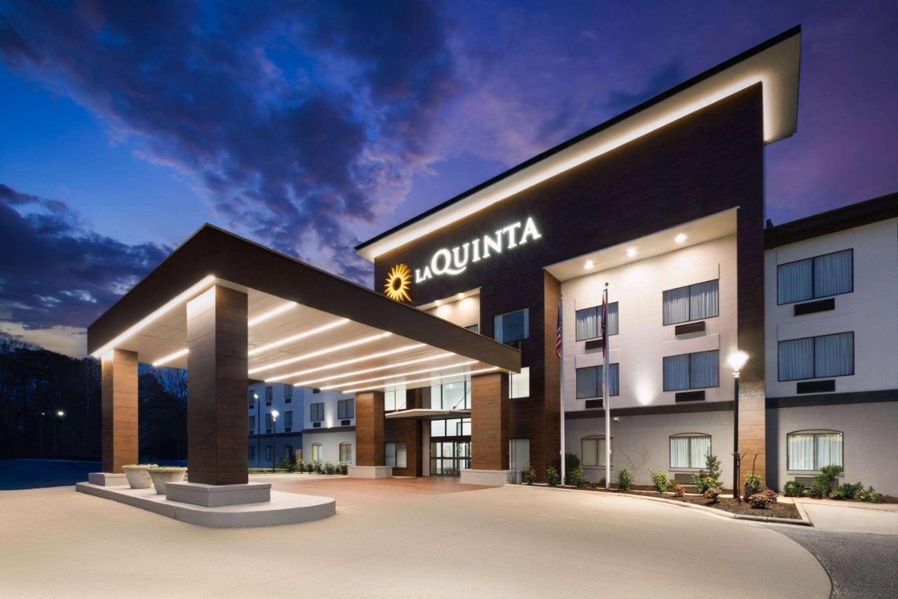 | Holiday Inn Express Hotel & Suites Meridian, an IHG Hotel