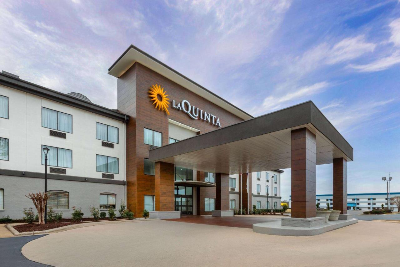 | Holiday Inn Express Hotel & Suites Meridian, an IHG Hotel