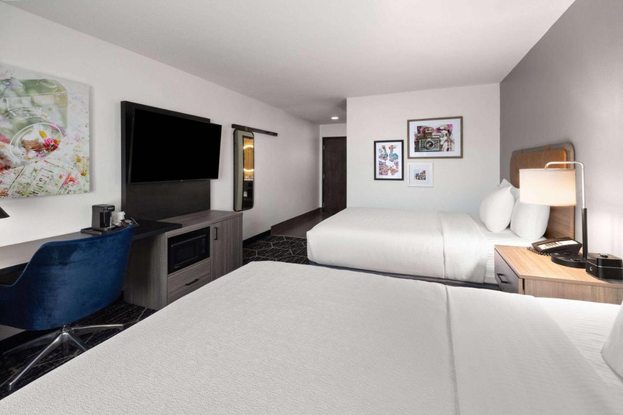 | Holiday Inn Express Hotel & Suites Meridian, an IHG Hotel
