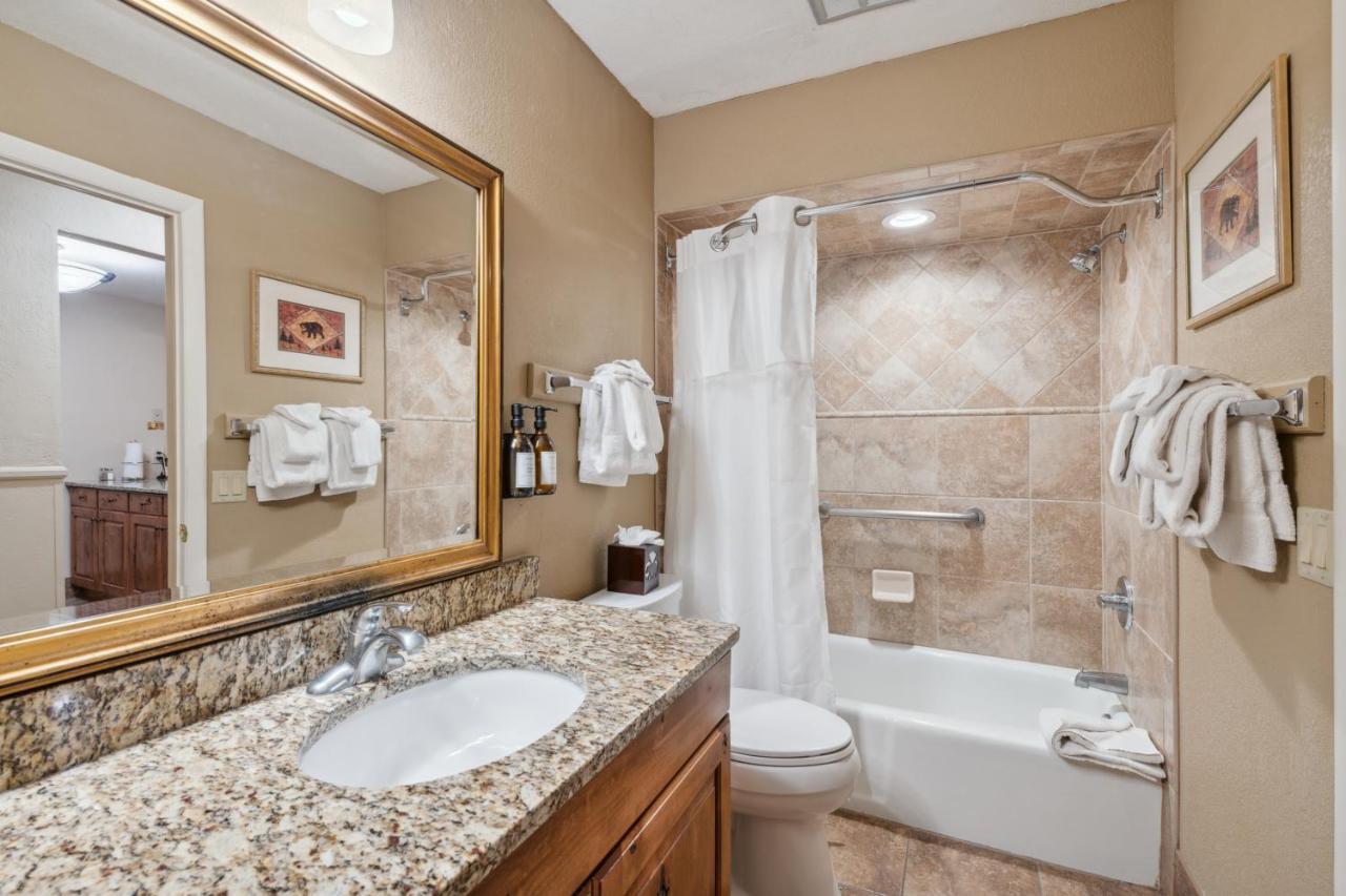 One-Bedroom Villa at Eagle Point Resort