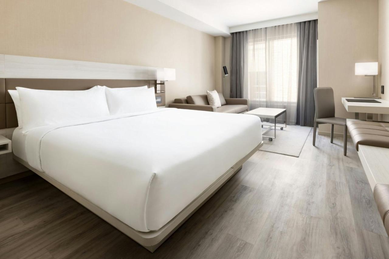 | AC Hotel by Marriott St Petersburg Downtown