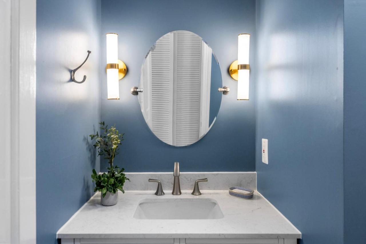 | Leesburg Colonial Inn