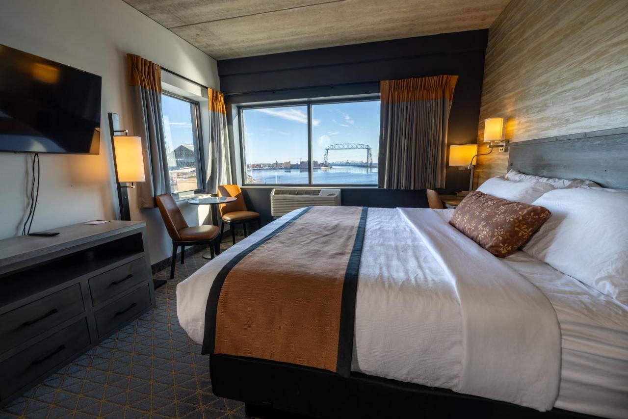 King Mini Suite at Pier B Resort