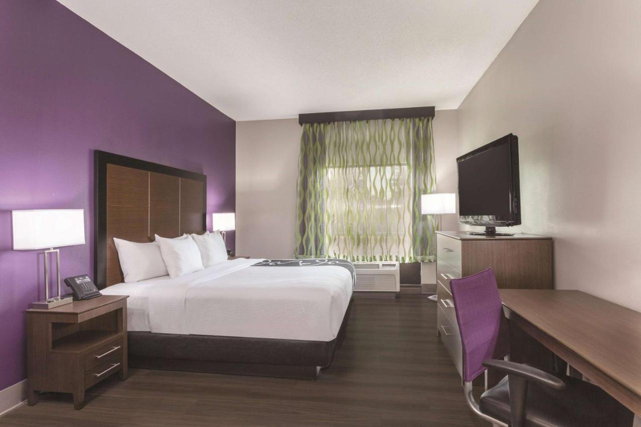 King Room - Accessible at La Quinta Inn & Suites by Wyndham Columbus North