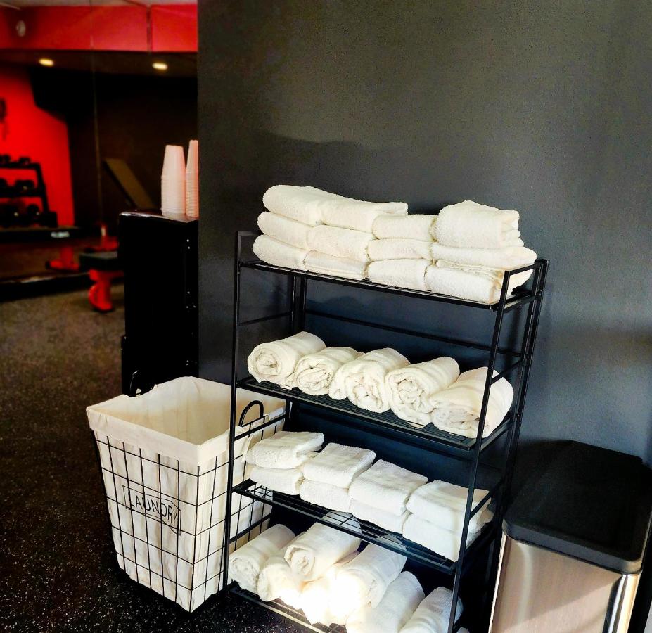 | The View Inn & Suites