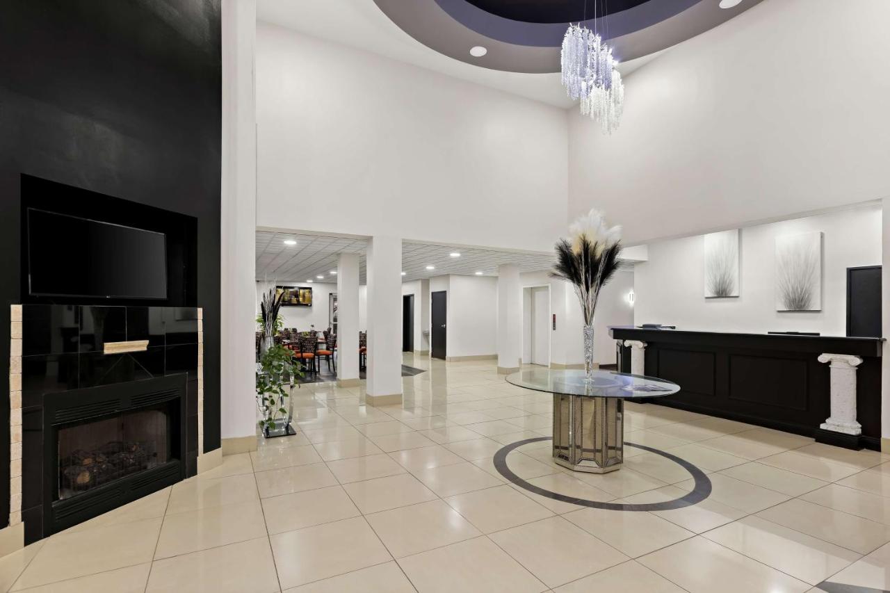 | Sans Boutique Hotel & Suites