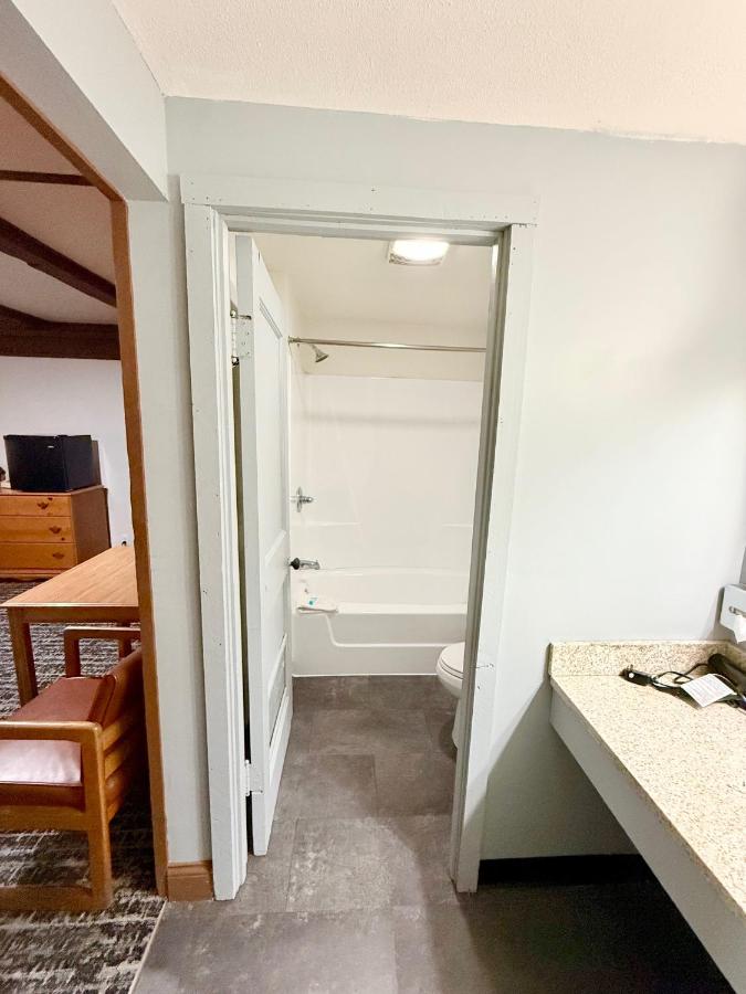 Standard Double Room with Two Double Beds at Don Q Inn