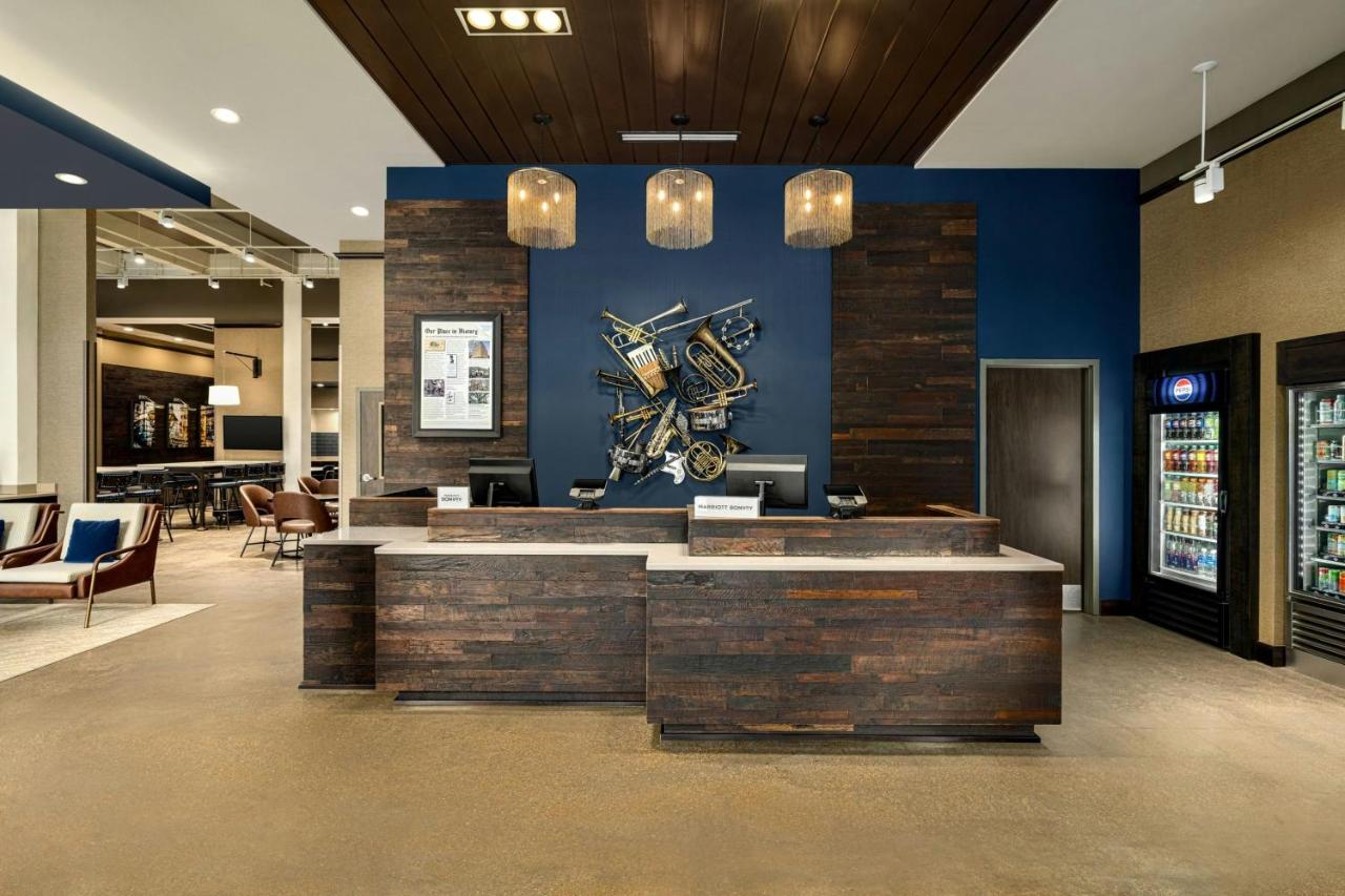 | Fairfield Inn & Suites by Marriott New Orleans Downtown/French Quarter Area