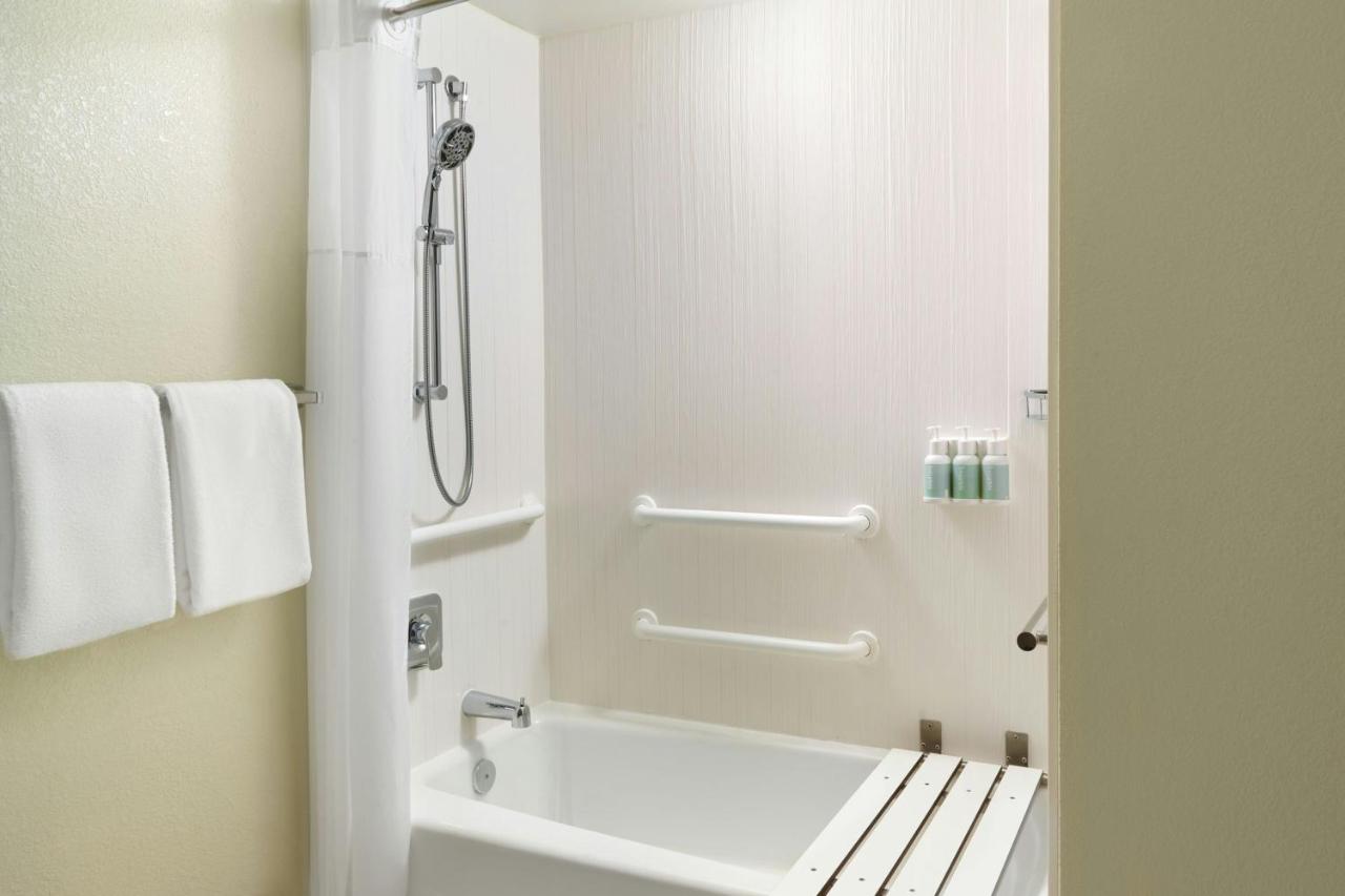  | Courtyard by Marriott Toledo Rossford/Perrysburg