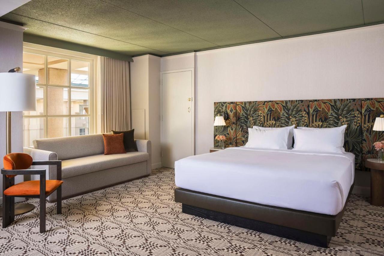 | Hyatt Regency Greenwich