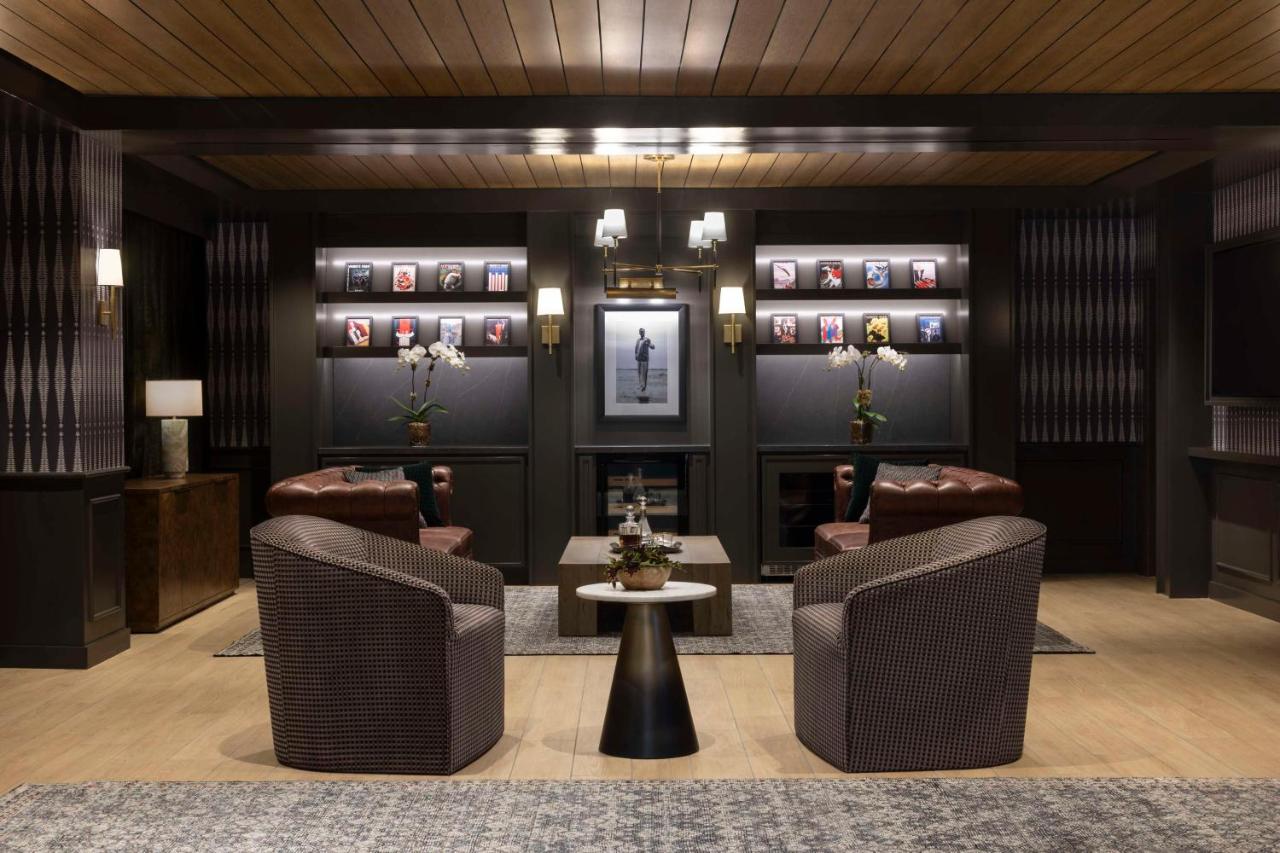 | Hyatt Regency Greenwich