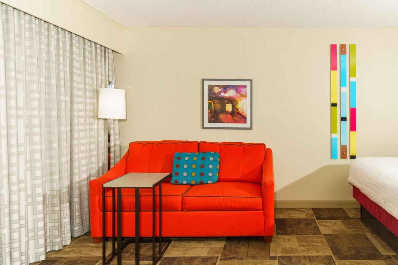 Deluxe Queen Room with Two Queen Beds - Non-Smoking at Hampton Inn Hutchinson