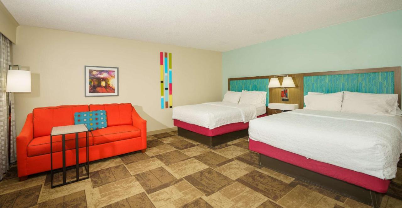 Deluxe Queen Room with Two Queen Beds - Non-Smoking at Hampton Inn Hutchinson