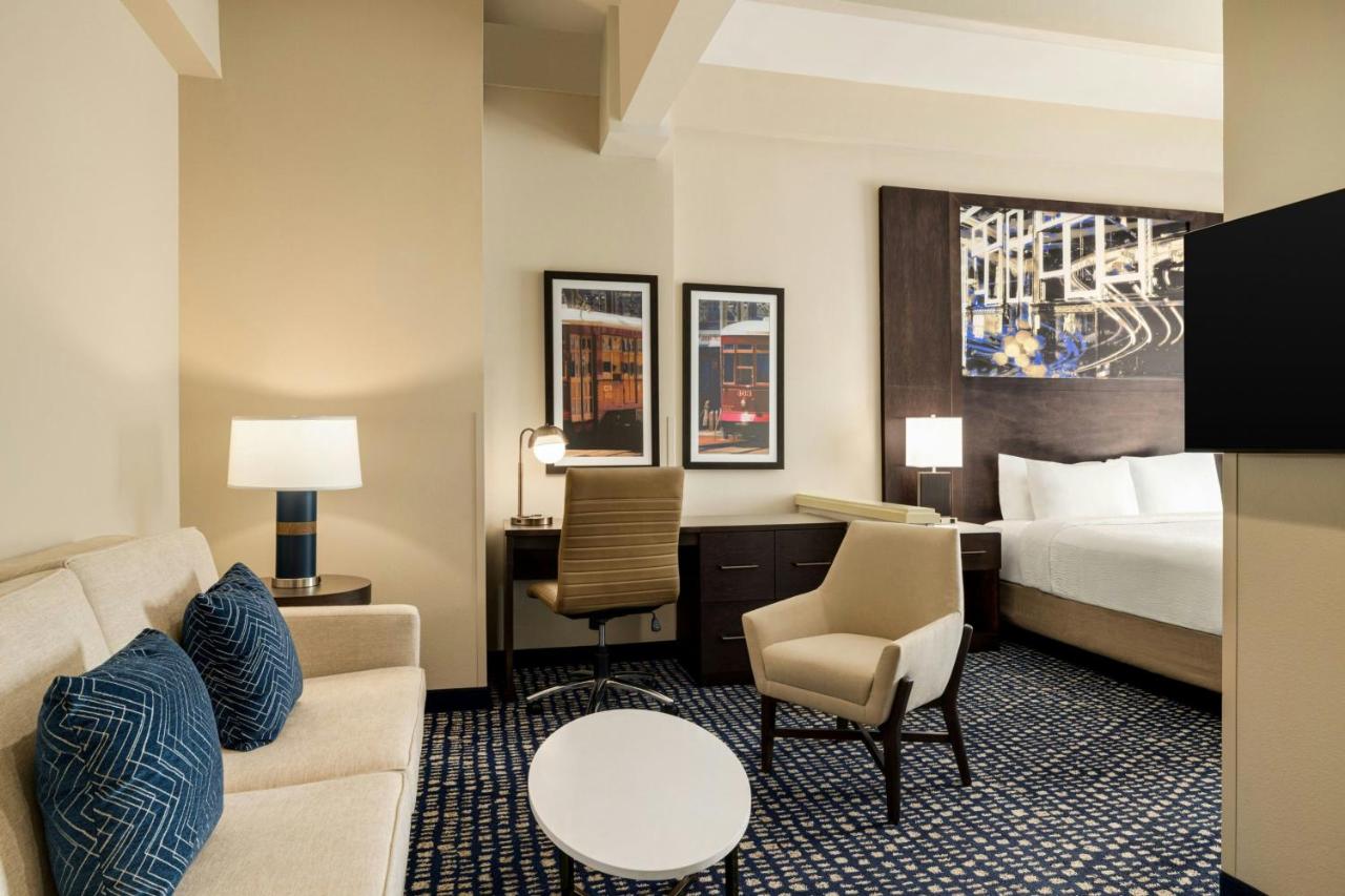 | Fairfield Inn & Suites by Marriott New Orleans Downtown/French Quarter Area