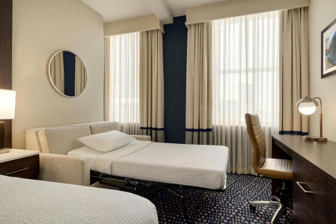 | Fairfield Inn & Suites by Marriott New Orleans Downtown/French Quarter Area