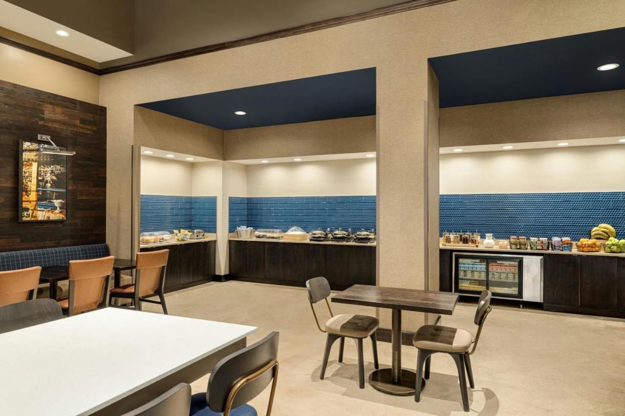 | Fairfield Inn & Suites by Marriott New Orleans Downtown/French Quarter Area