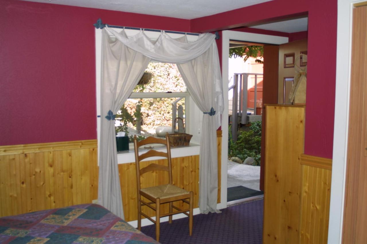  | Arden Forest Inn
