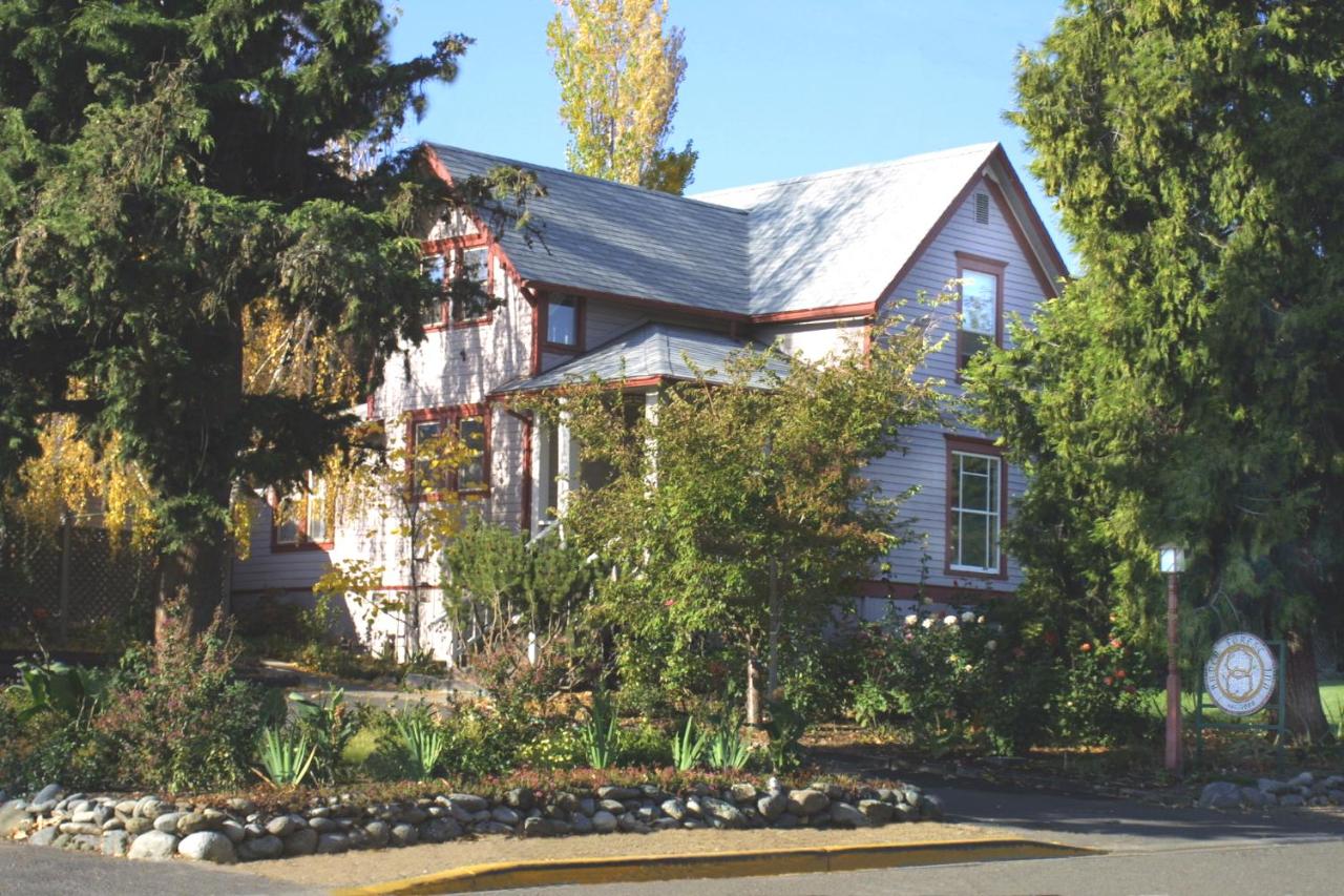  | Arden Forest Inn