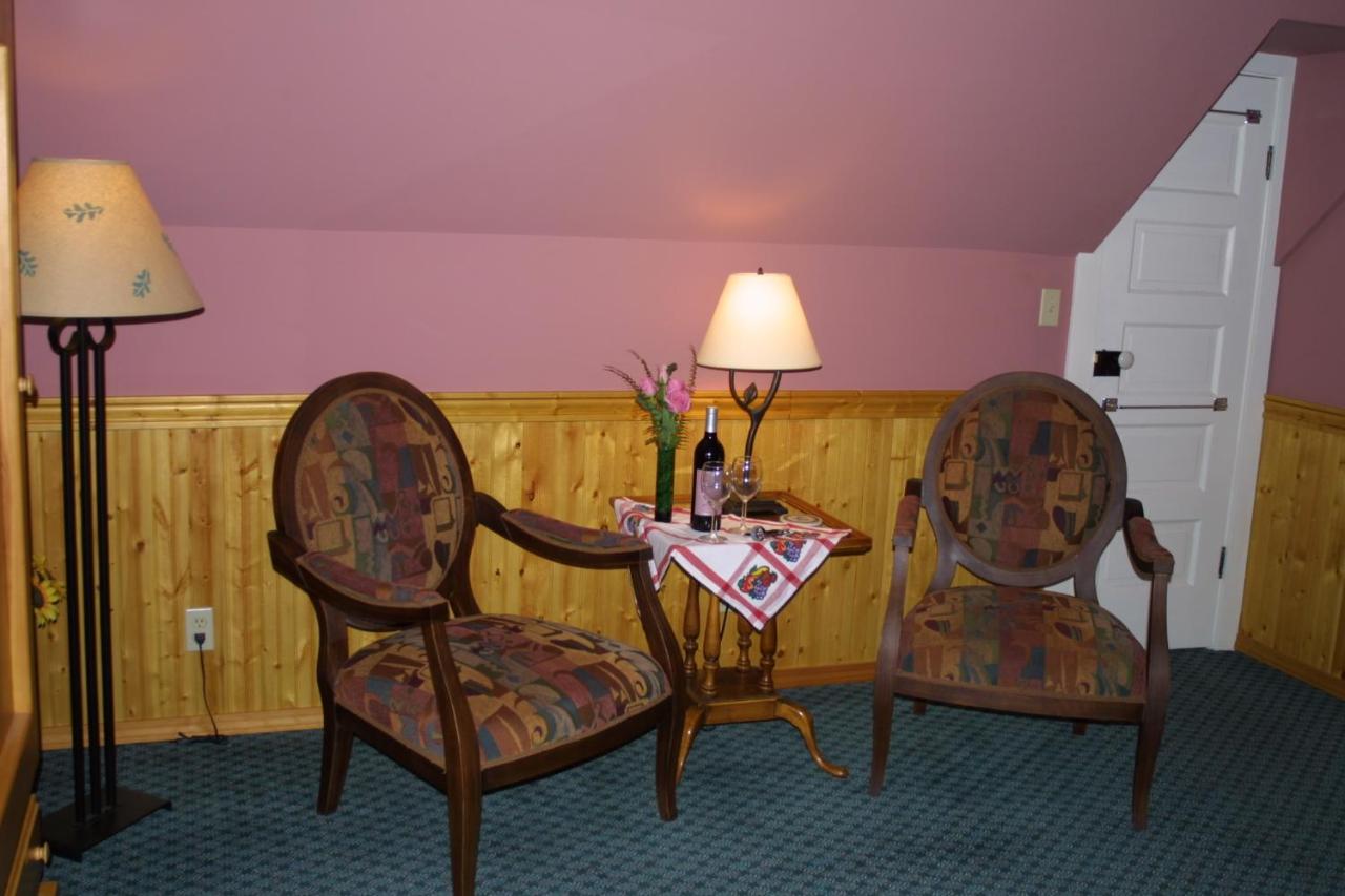  | Arden Forest Inn