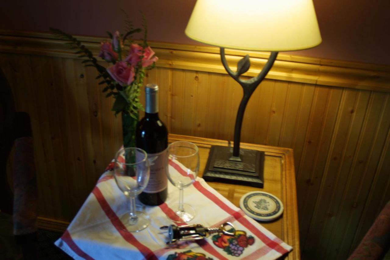  | Arden Forest Inn
