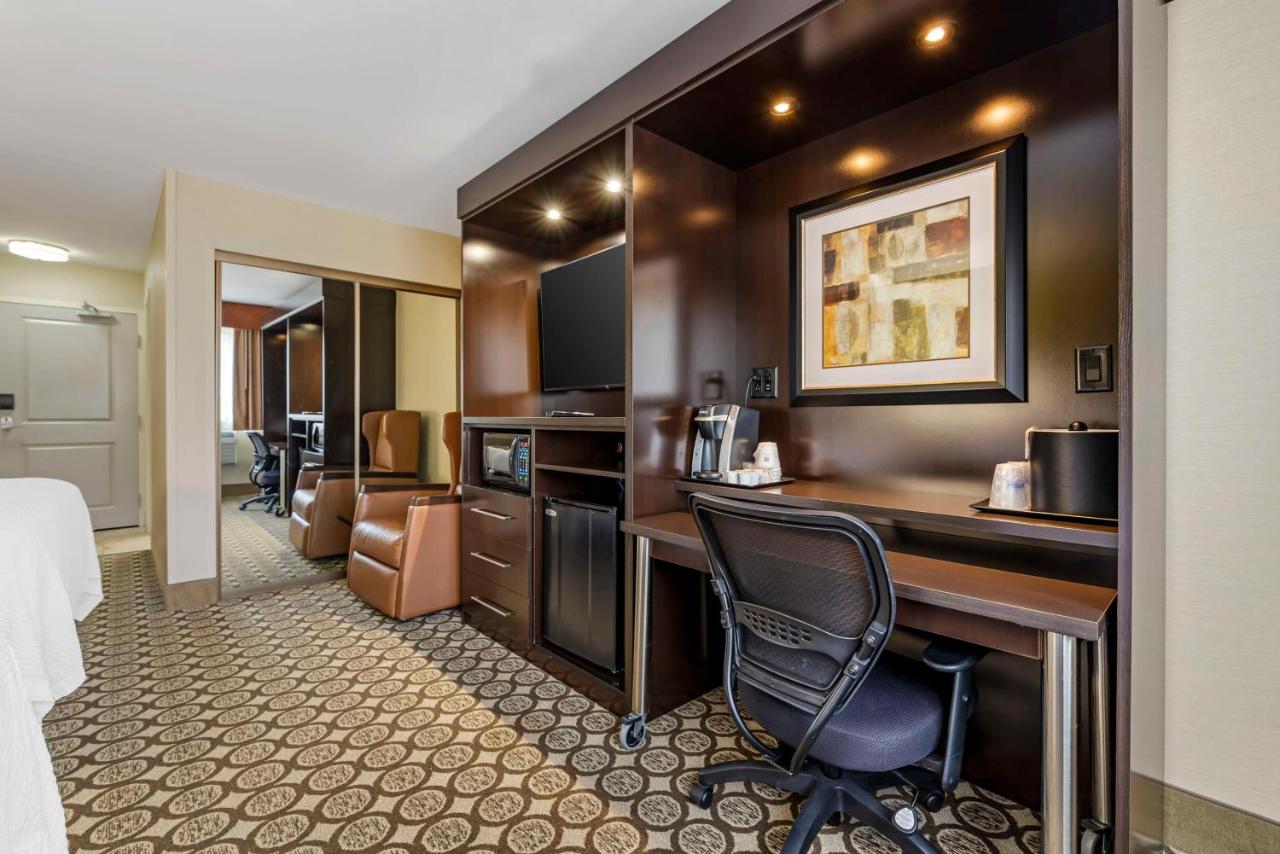 Double Room with Two Double Beds at Best Western Plus InnTowner Madison