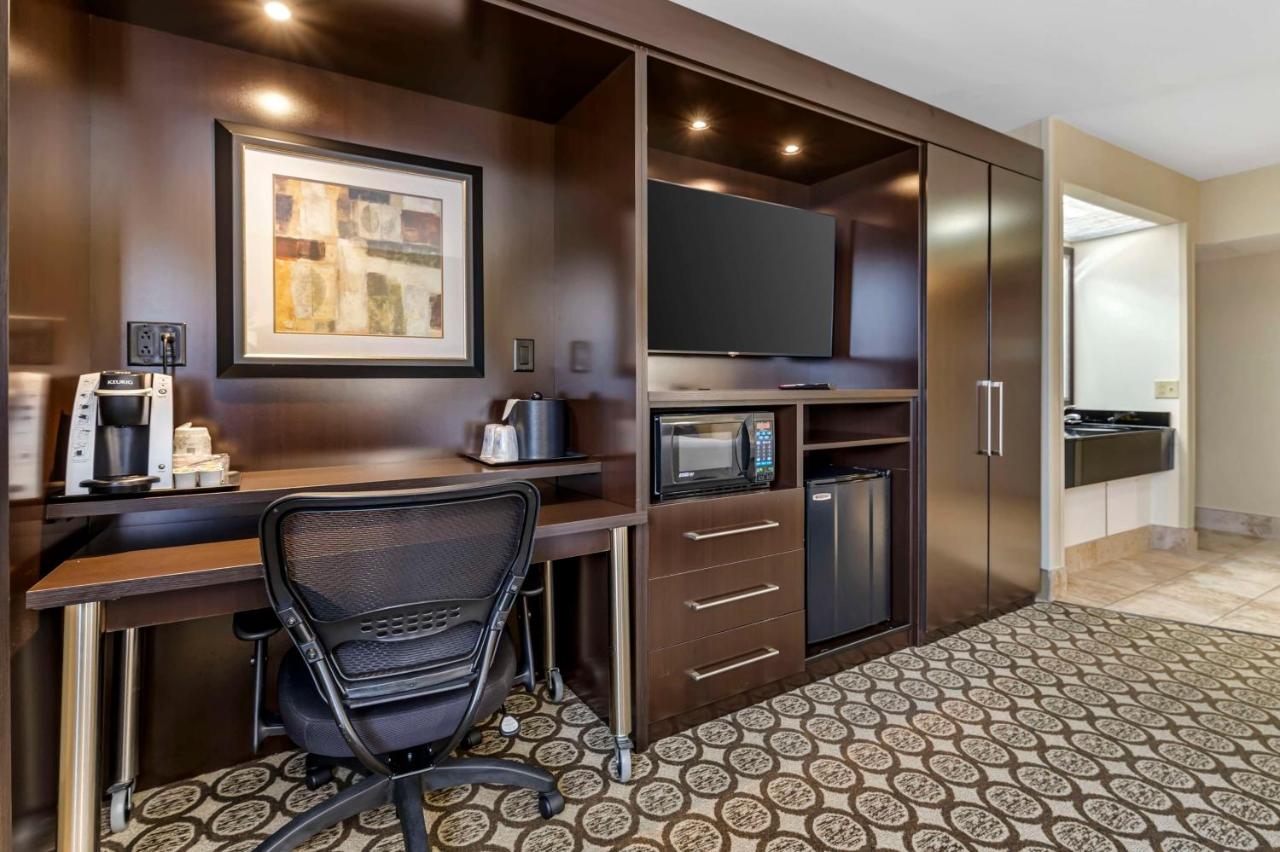 | Best Western Plus InnTowner Madison