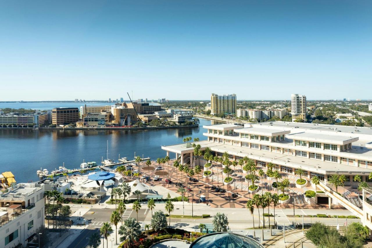 Guest room with 1 King, Executive lounge access, Water view at JW Marriott Tampa Water Street