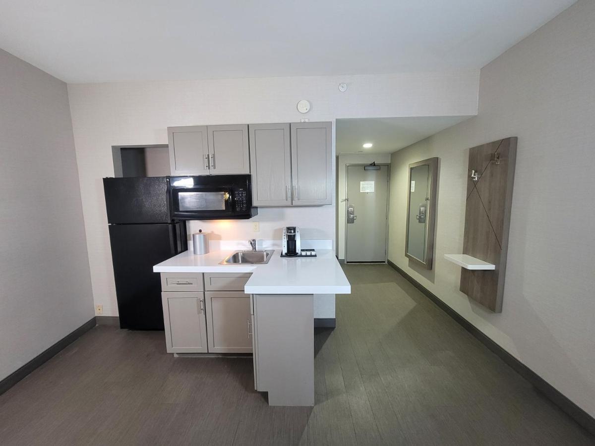  | Holiday Inn Express San Diego South - Chula Vista, an IHG Hotel