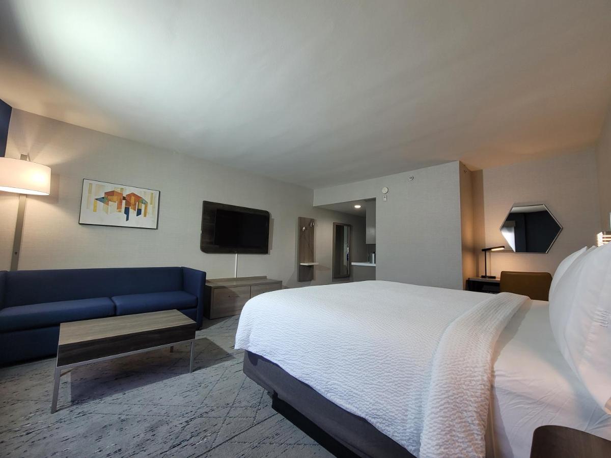  | Holiday Inn Express San Diego South - Chula Vista, an IHG Hotel