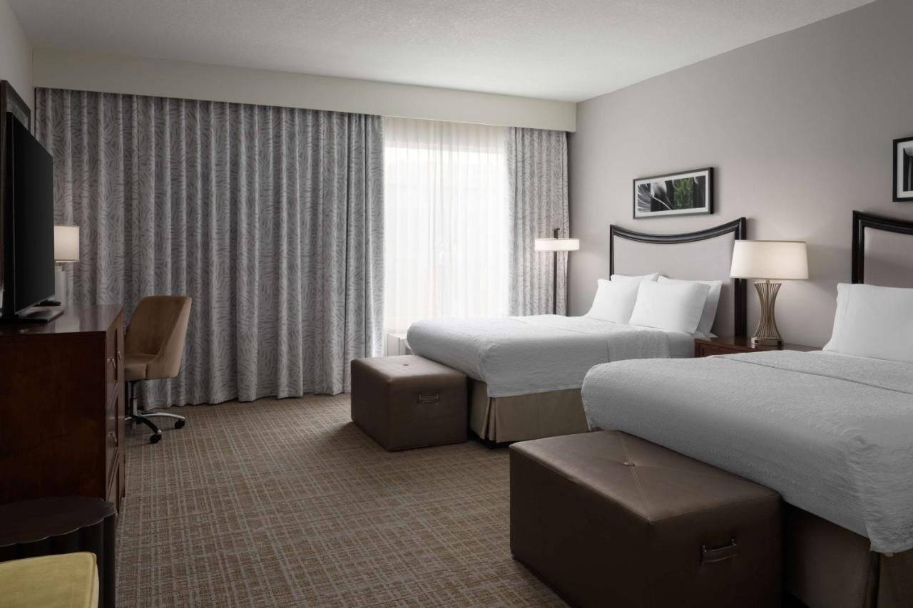 Queen Room with Two Queen Beds - Hearing Access/Non-Smoking at Hampton Inn & Suites Orlando/Downtown South - Medical Center