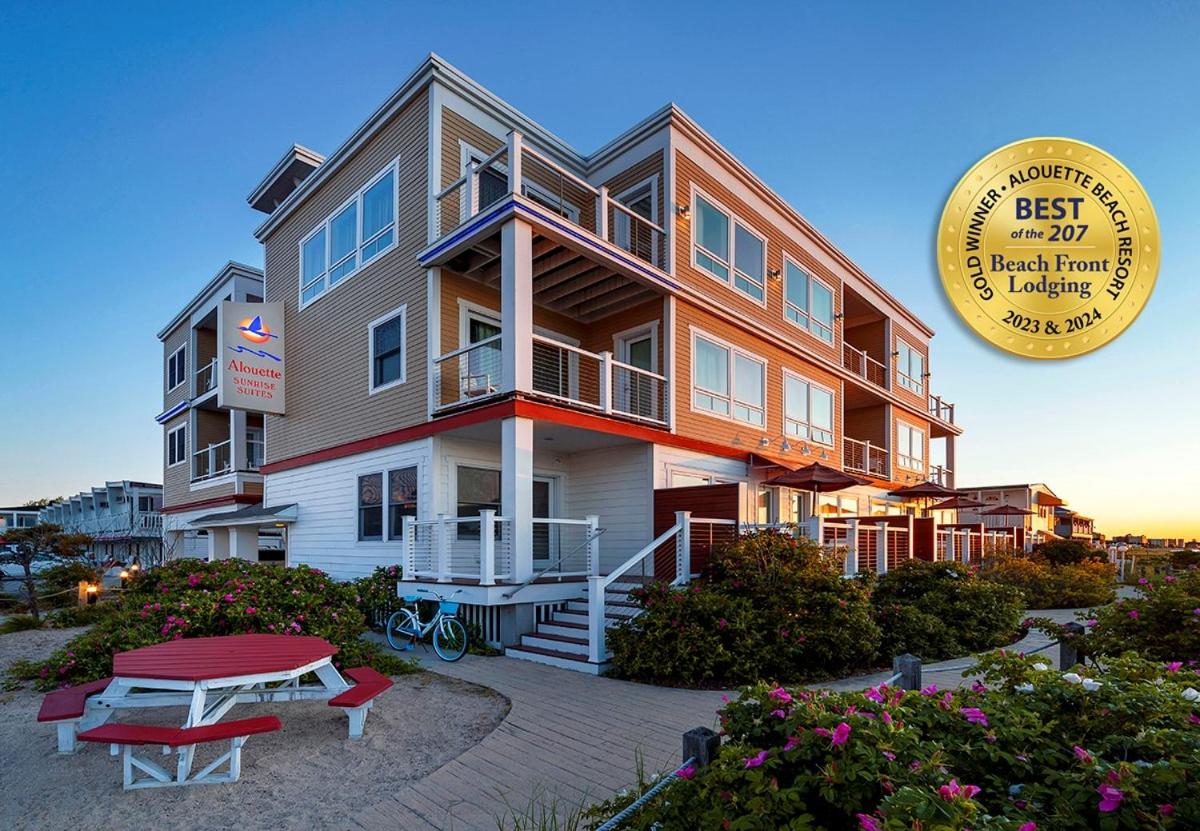 | Alouette Sunrise Suites