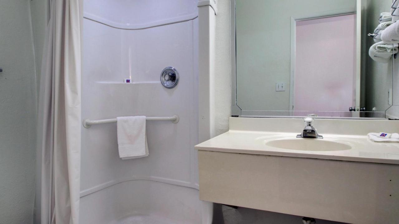  | Motel 6-Normal, IL - Bloomington Area