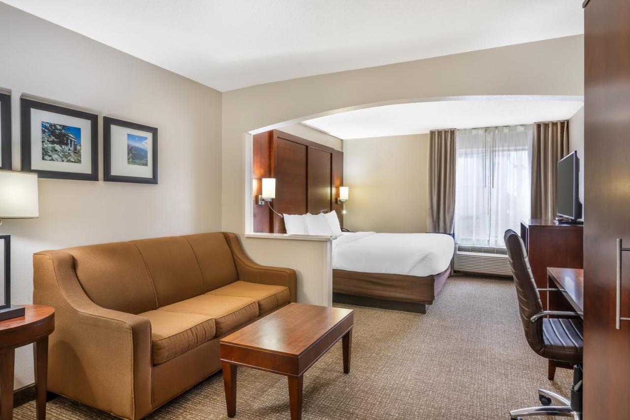 King Suite - Non-Smoking at Comfort Inn & Suites Conway