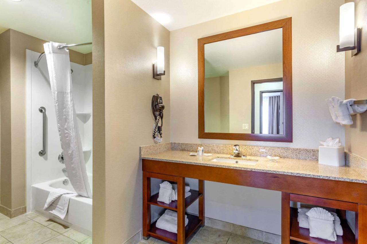 King Suite with Sofa Bed - Non-Smoking at Comfort Suites Glendale - State Farm Stadium Area