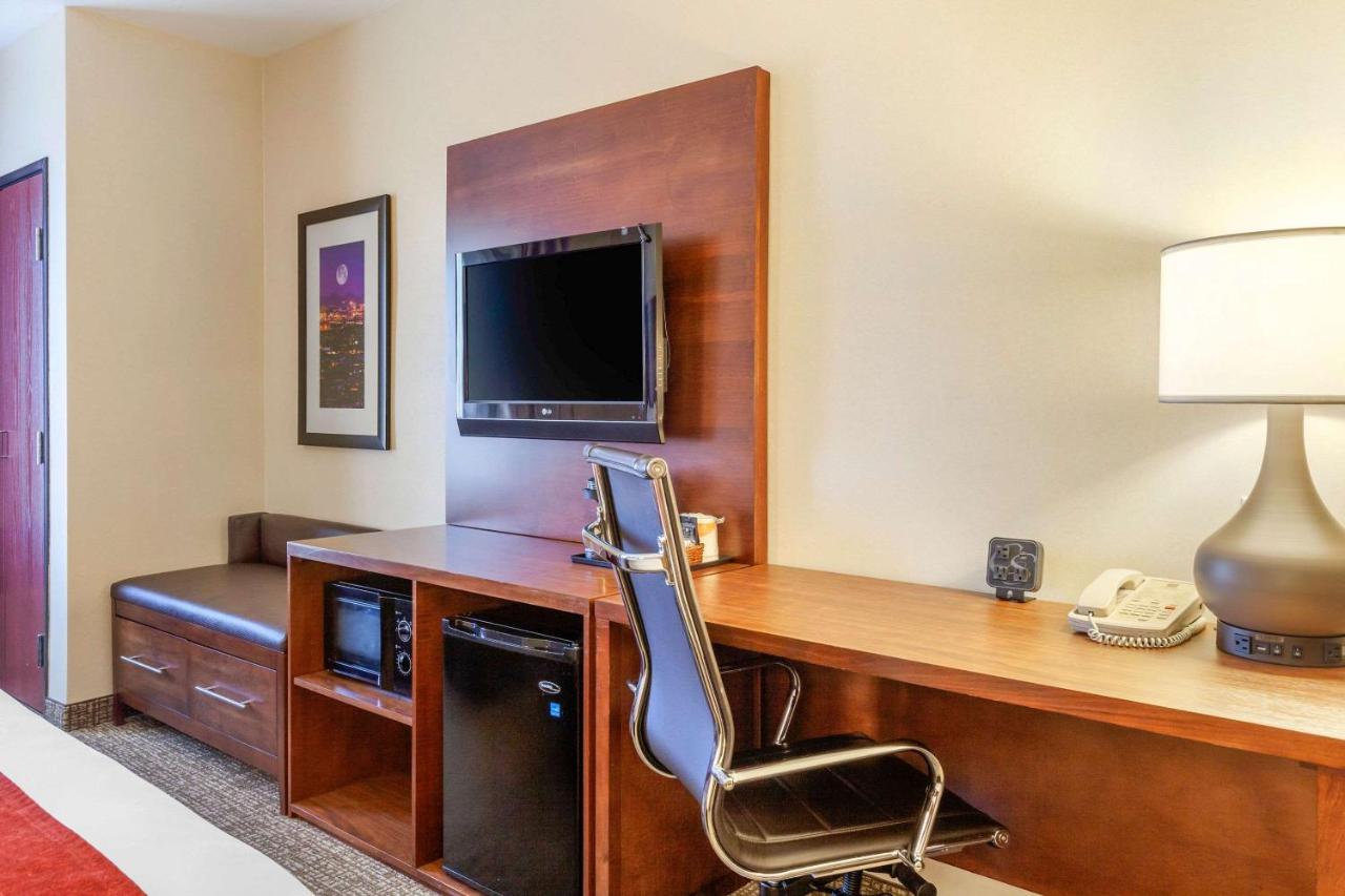 Suite with Two Queen Beds - Accessible/Non-Smoking at Comfort Suites Glendale - State Farm Stadium Area