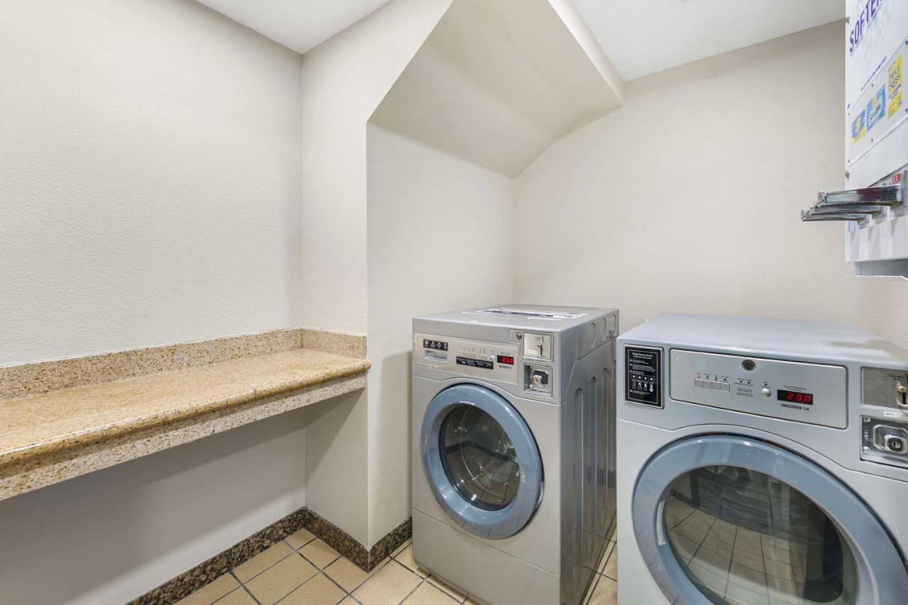 | Days Inn by Wyndham Sacramento Downtown
