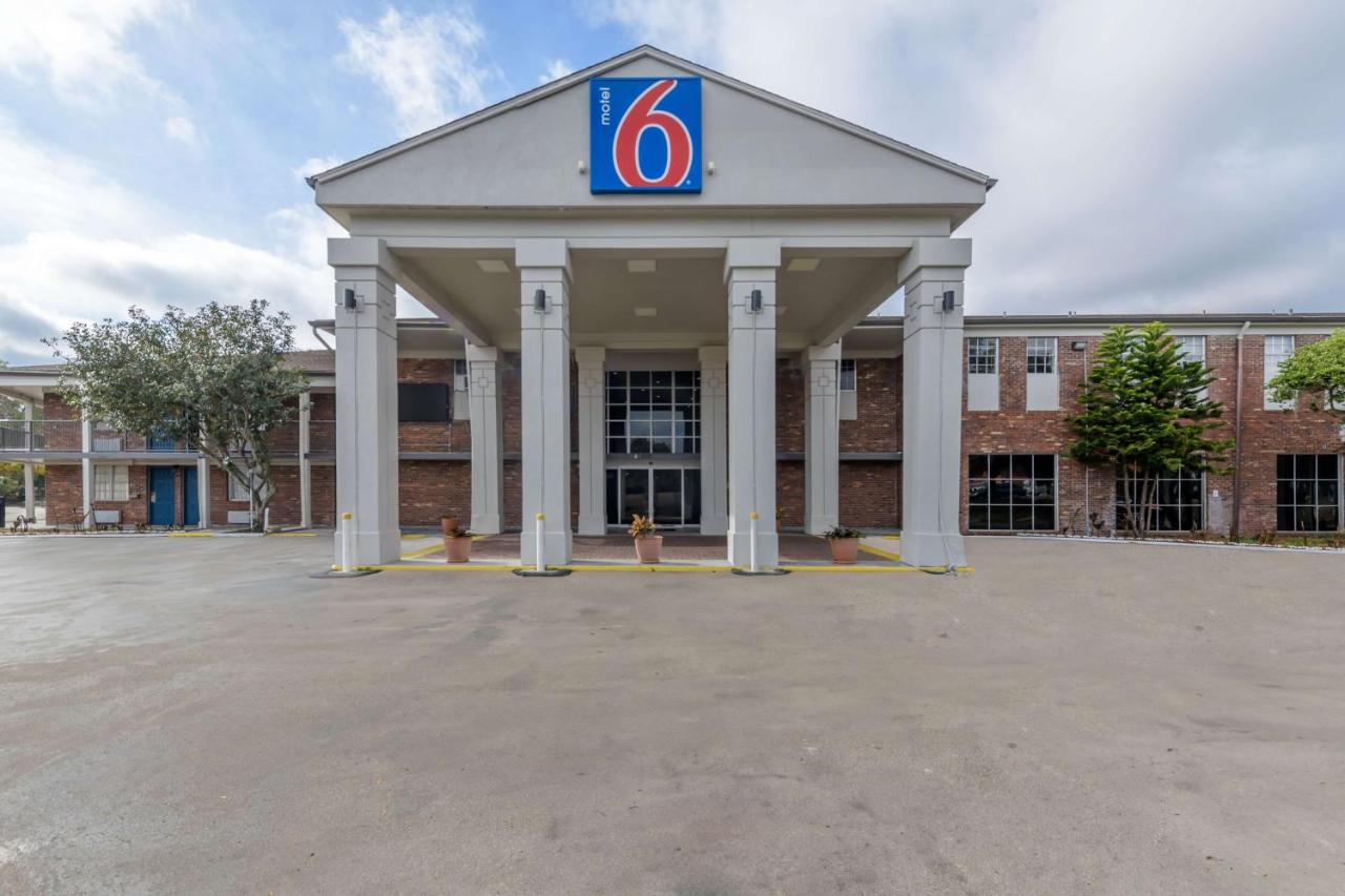 | Motel 6-Ocala, FL - Conference Center