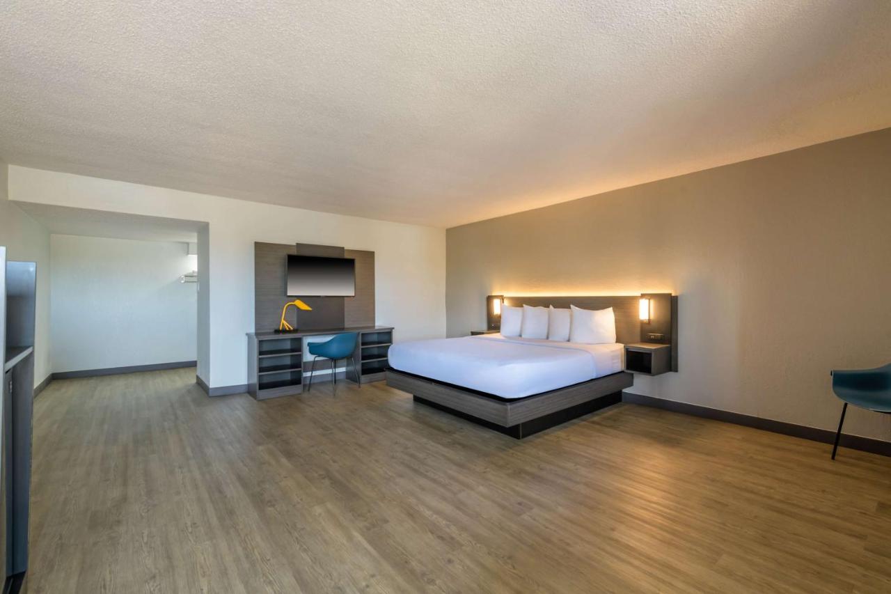 | Motel 6-Ocala, FL - Conference Center