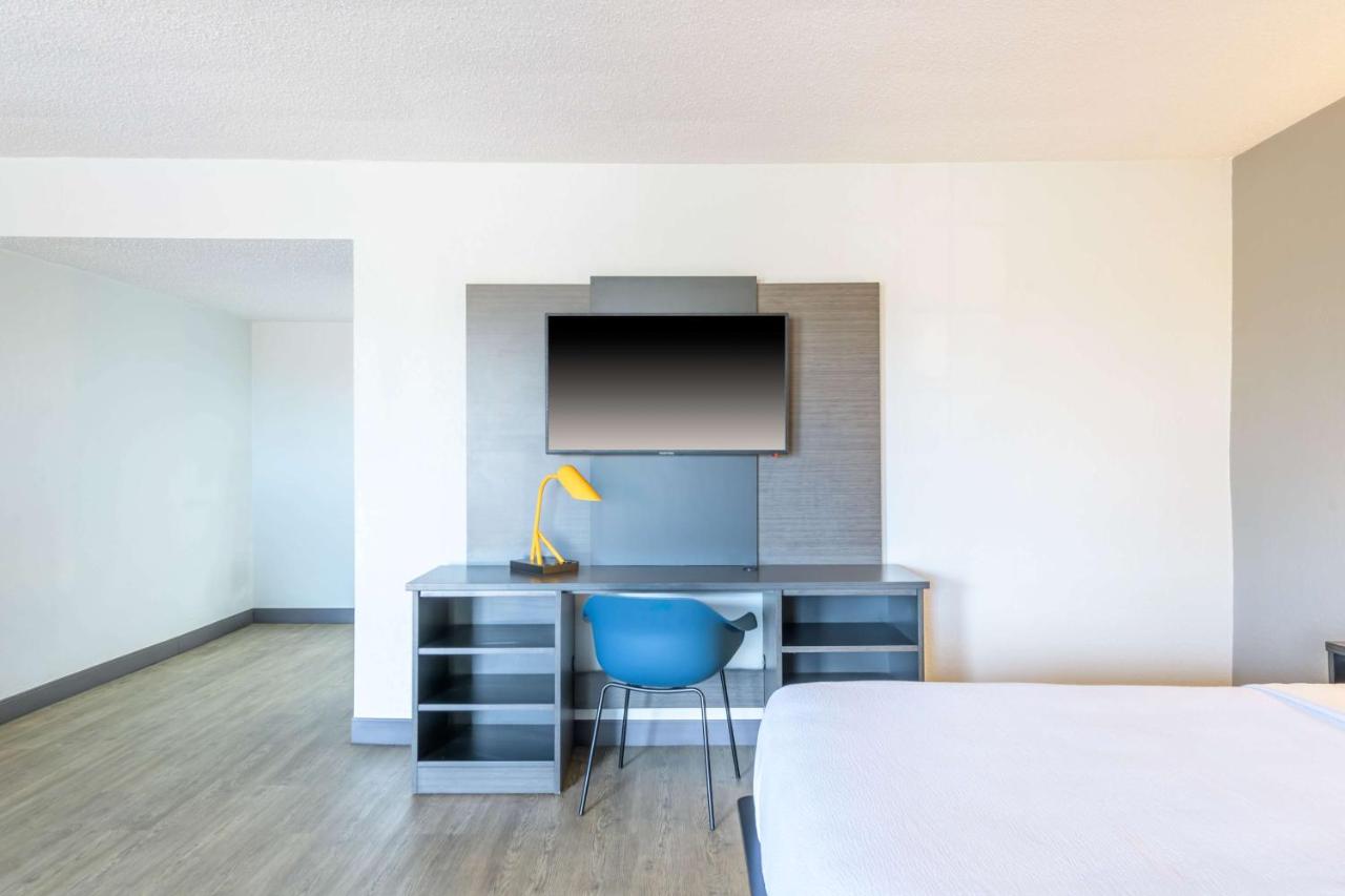 | Motel 6-Ocala, FL - Conference Center