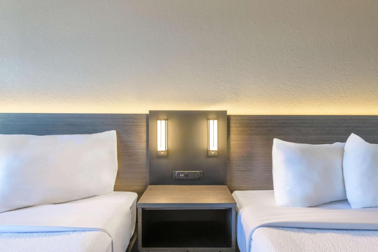 | Motel 6-Ocala, FL - Conference Center