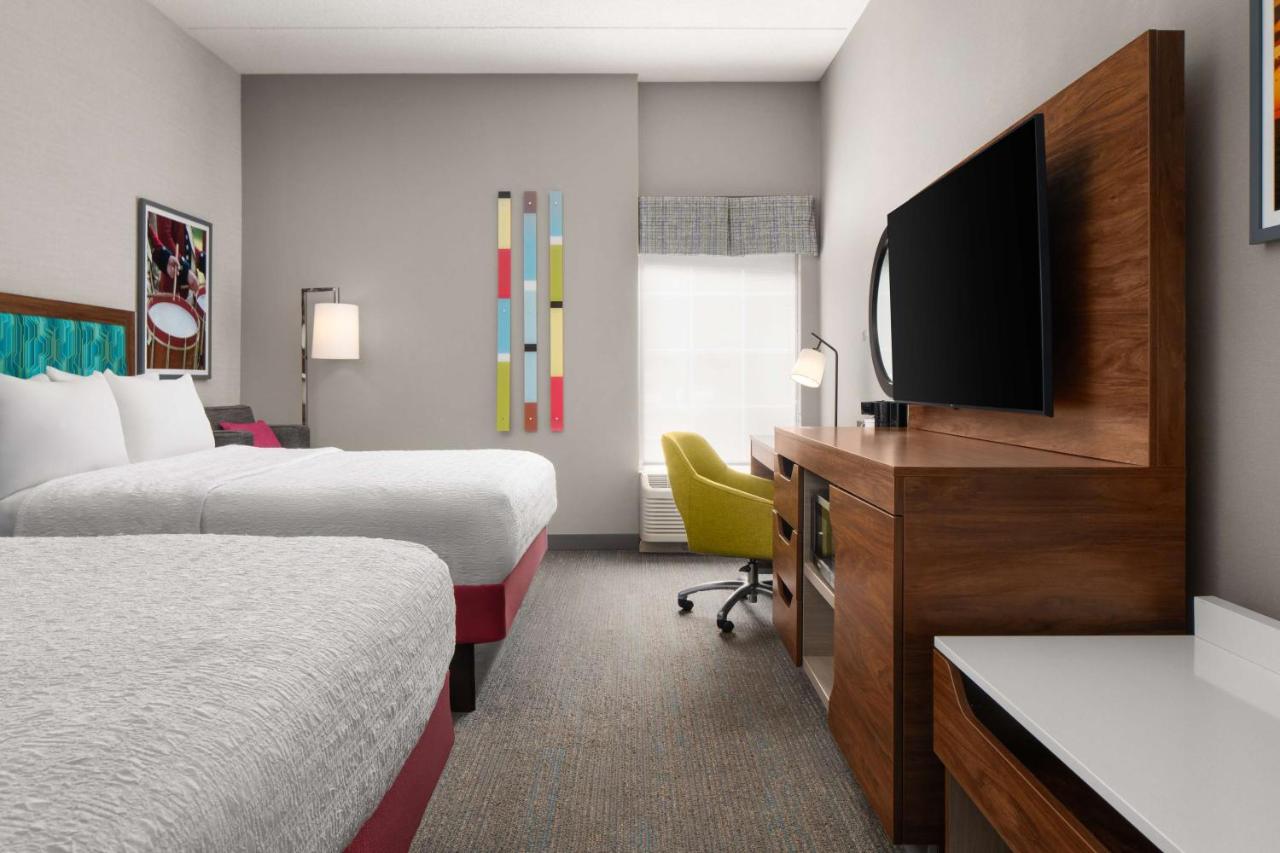 Deluxe Queen Room with Two Queen Beds at Hampton Inn Sturbridge