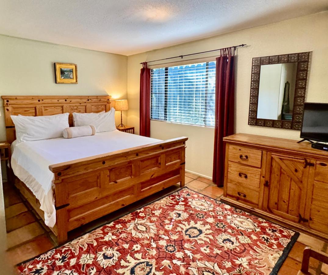 Two-Bedroom Bungalow at Blue Iguana Inn
