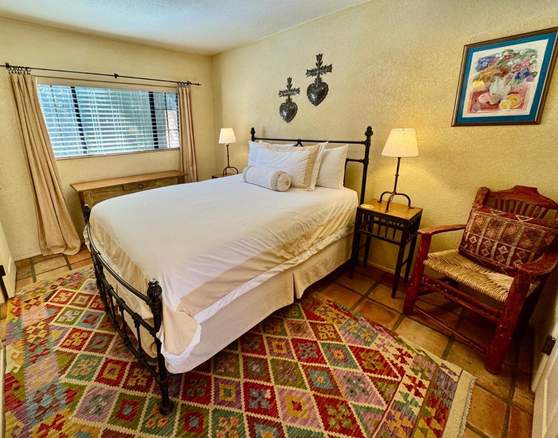 Two-Bedroom Bungalow at Blue Iguana Inn