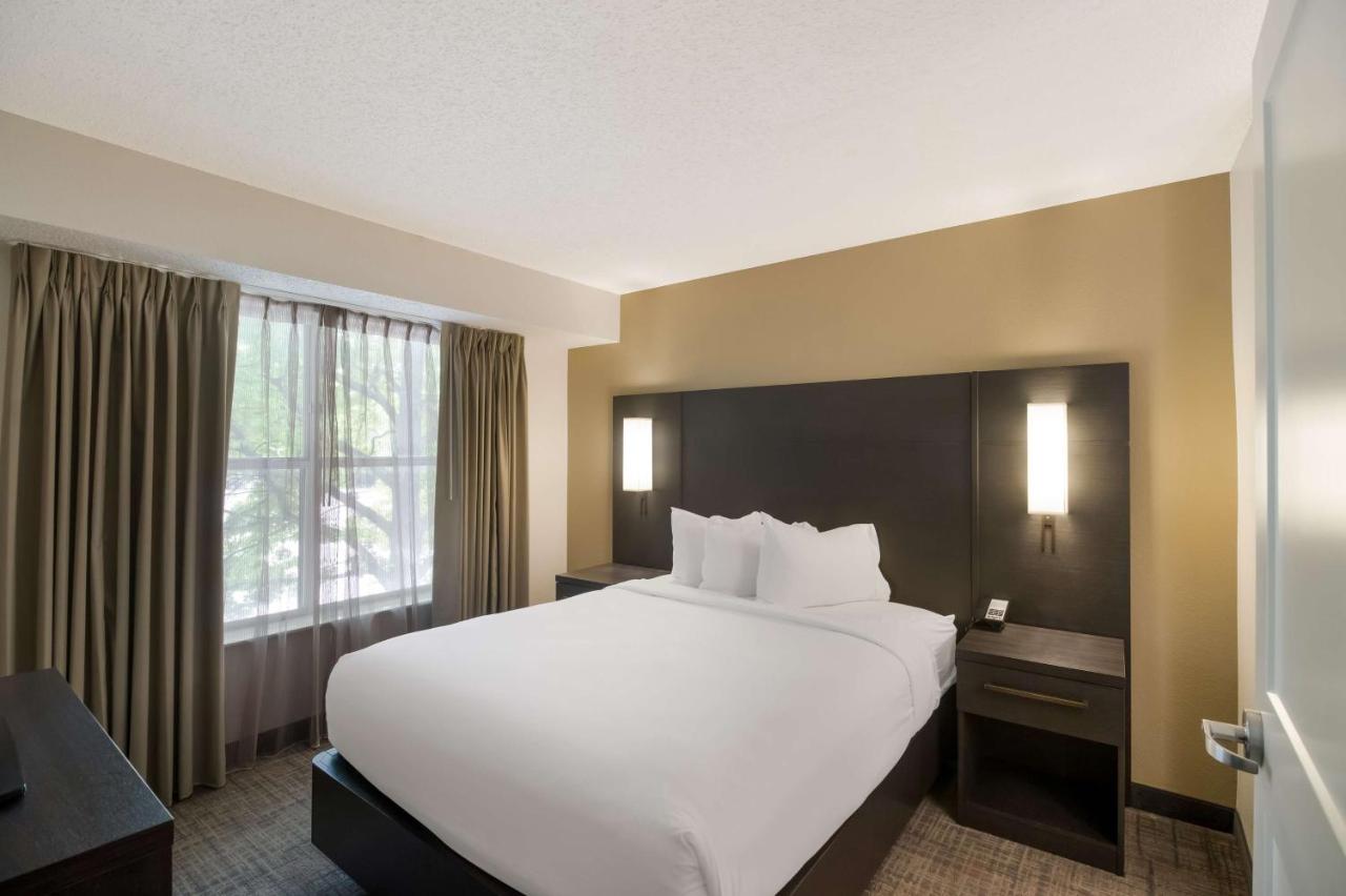 One Bedroom Suite Queen at Sonesta ES Suites Dallas Richardson