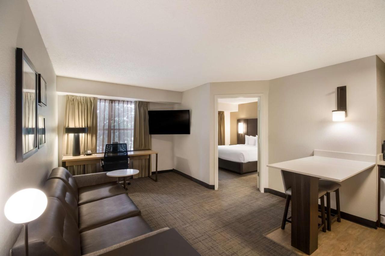 One Bedroom Suite Queen at Sonesta ES Suites Dallas Richardson