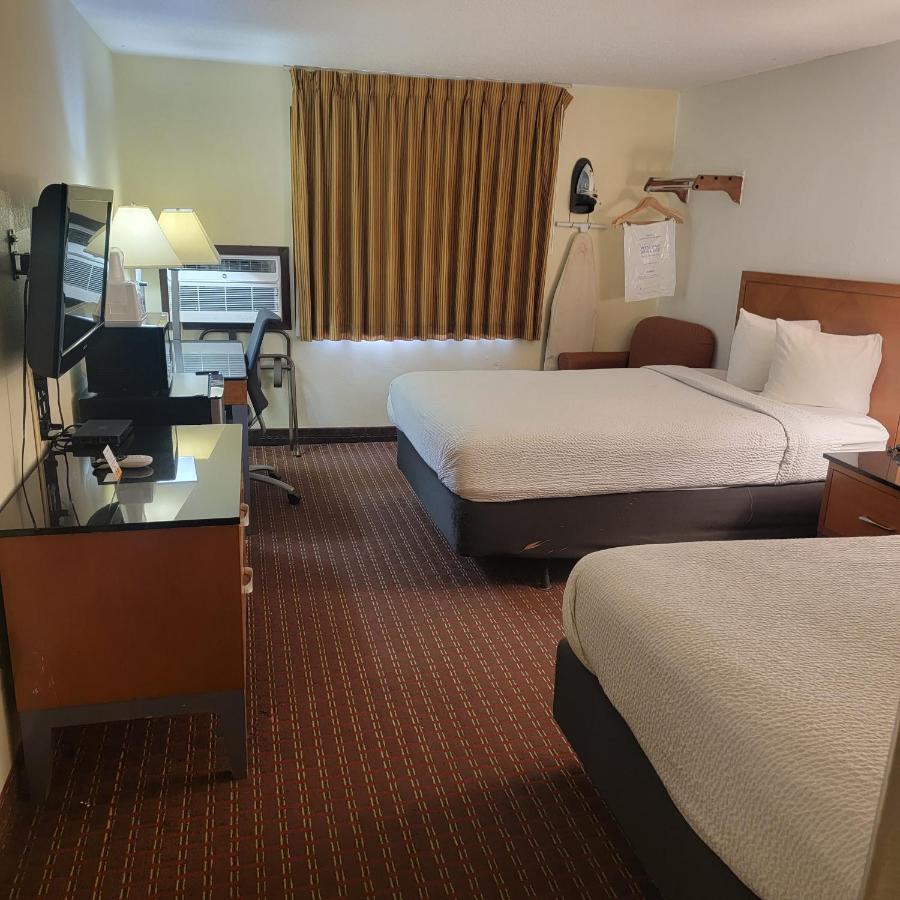 Double Room - Non-Smoking at Days Inn by Wyndham Fort Dodge