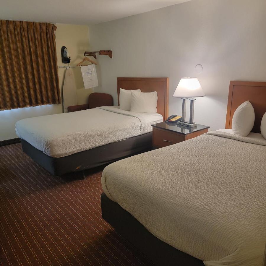 Double Room - Non-Smoking at Days Inn by Wyndham Fort Dodge
